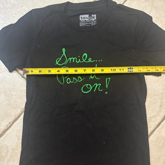 Smile Pass It On Tshirt - Picture 3 of 6